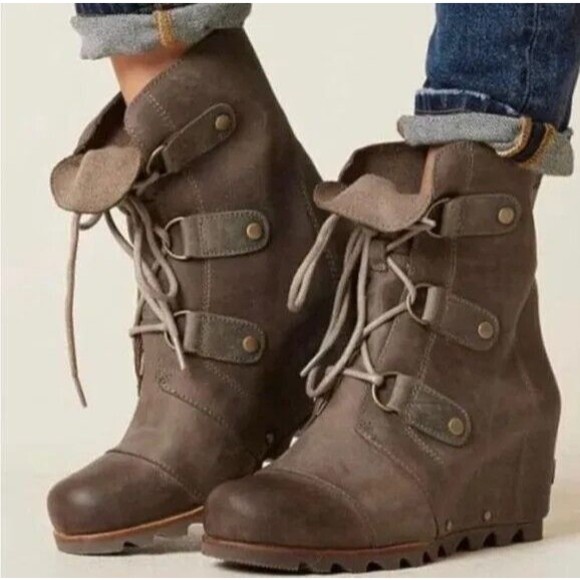 SOREL Joan of Arc Wedge Ankle Boots Booties in Brown Leather - Picture 2 of 13